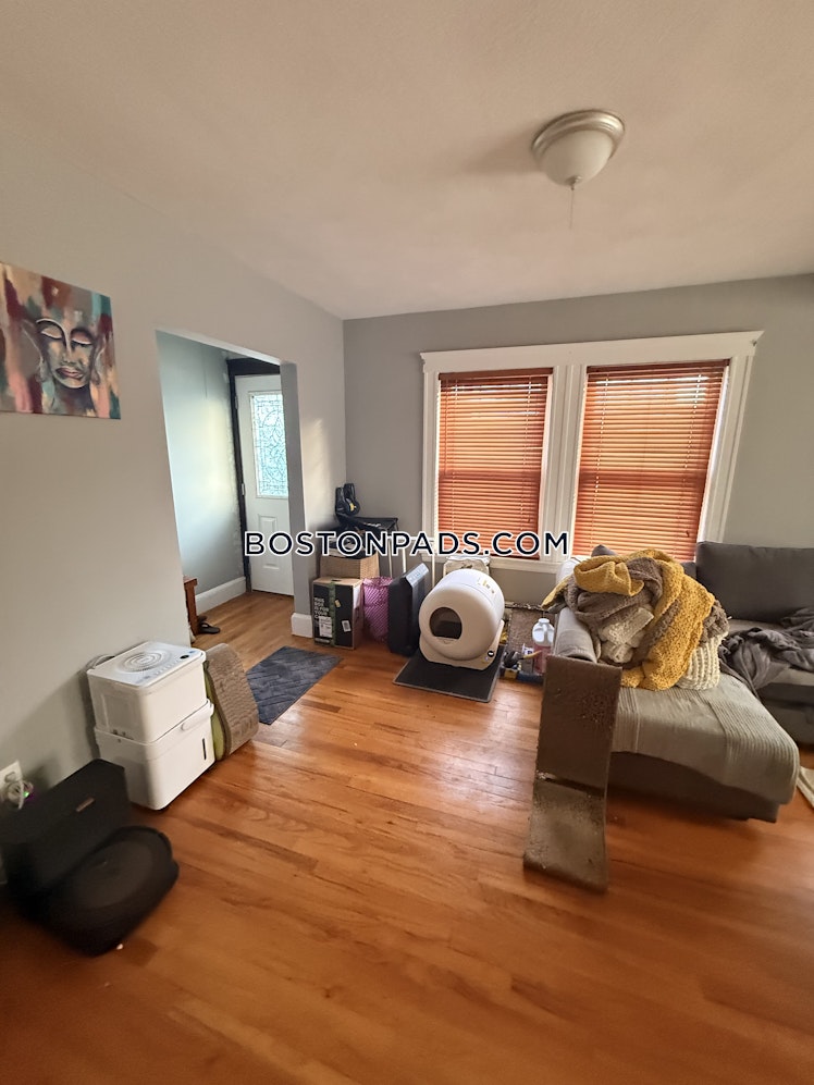 Goldsmith Ave., Medford