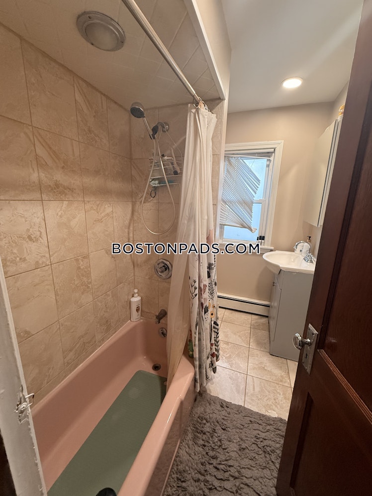 Goldsmith Ave., Medford