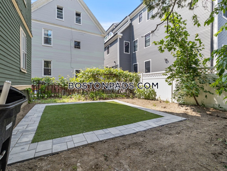 hawthorne St., Somerville