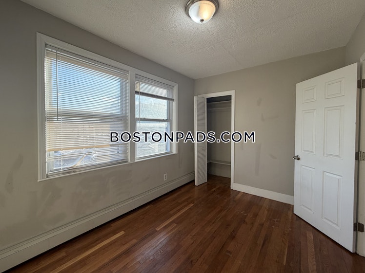 McGrath Highway, Somerville