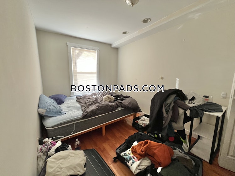 Hammond St., Roxbury Crossing