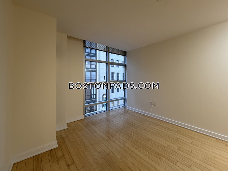 Boylston St., Boston