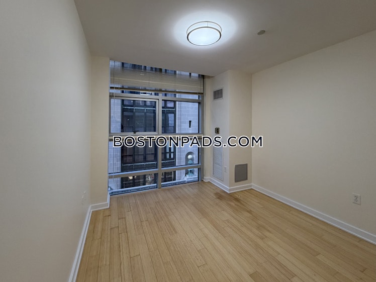 Boylston St., Boston