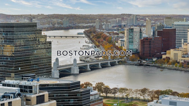 Boston - $3,855+ /mo