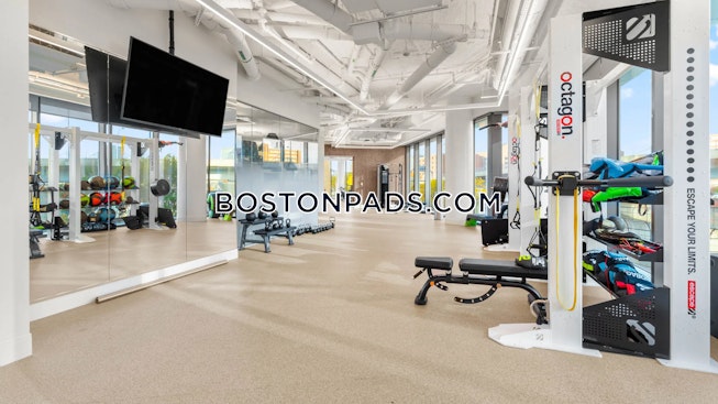 Boston - $5,200+ /mo