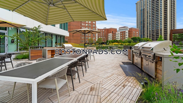 Lomasney Way., Boston