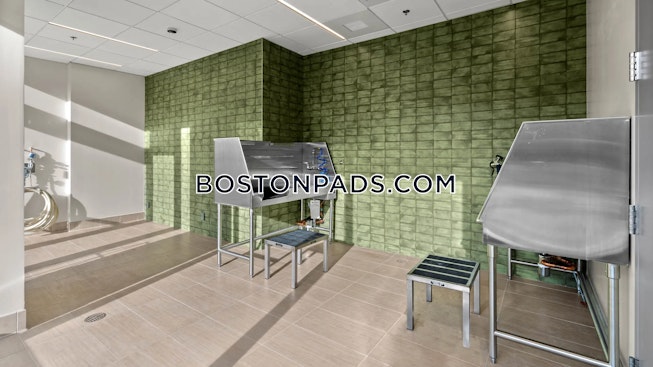 Boston - $4,435+ /mo