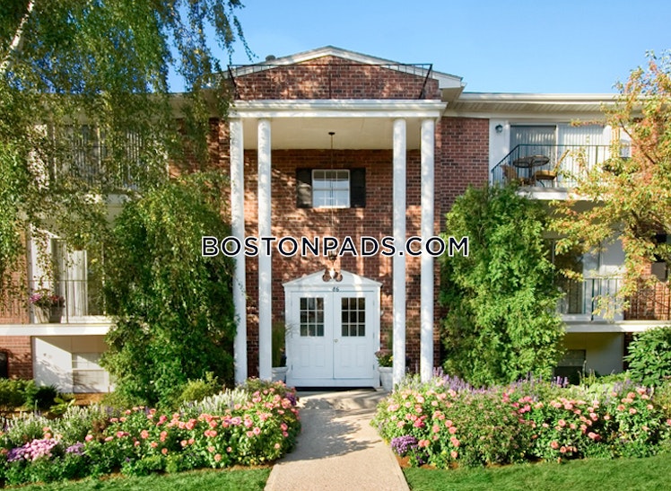 Hampden Dr., Norwood