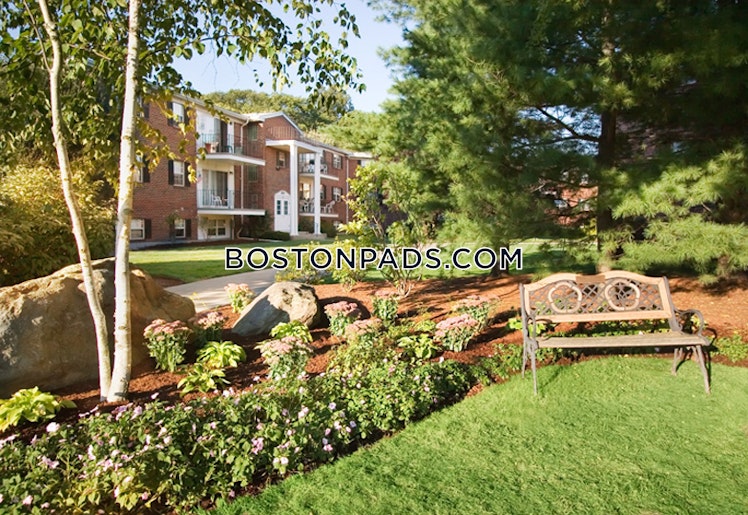 Hampden Dr., Norwood