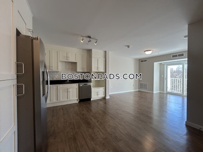 Dartmouth 1 bedroom 1 baths in DARTMOUTH - $1,950 No Fee