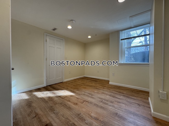 Brookline - $4,200+ /mo