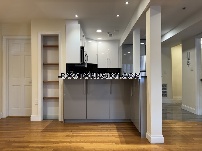 Brookline - $4,200+ /mo