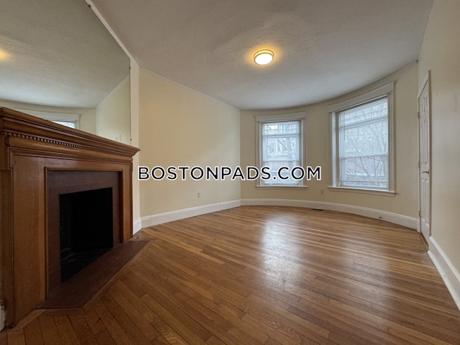 Brookline - $5,400+ /mo