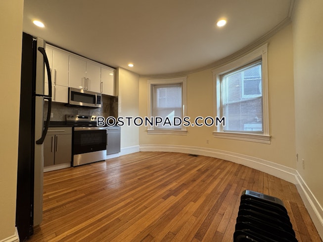 Brookline - $5,400+ /mo