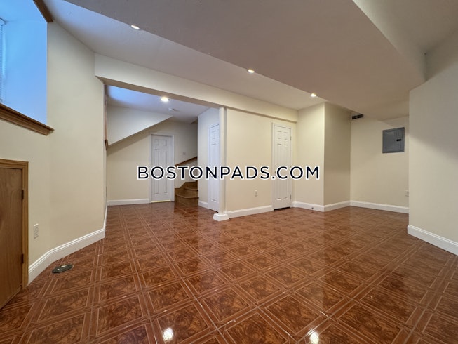 Brookline - $5,400+ /mo