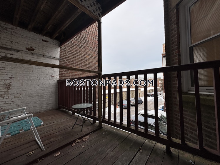 Thatcher St., Brookline