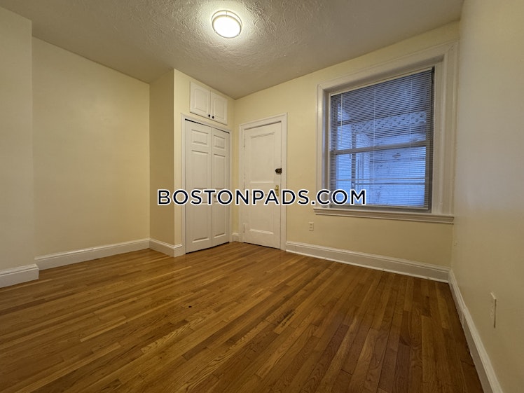 Thatcher St., Brookline