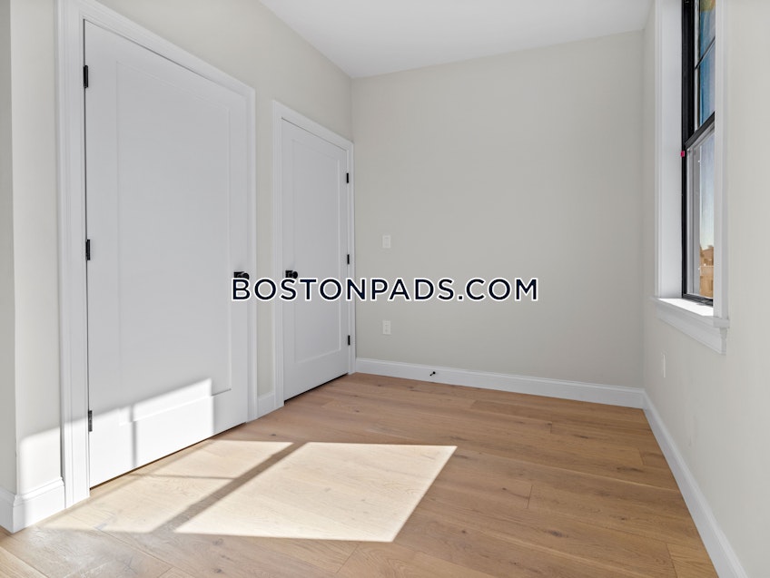 Boston - $5,600+ /month
