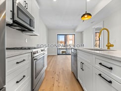 Columbus Ave./>, Boston