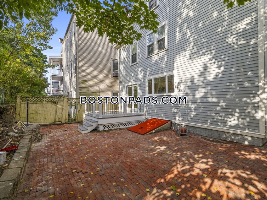Somerville - $5,150+ /month