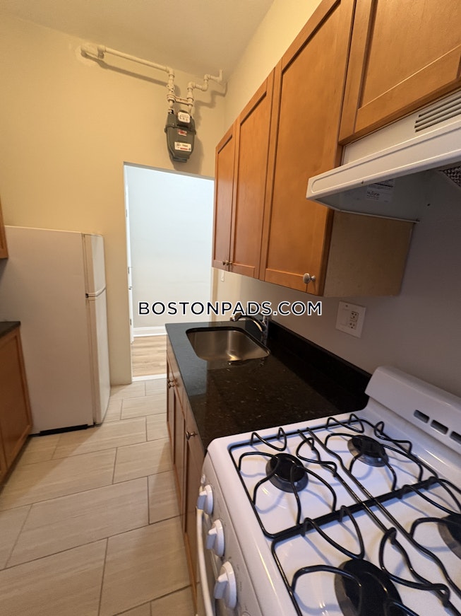 Boston - $2,500+ /mo