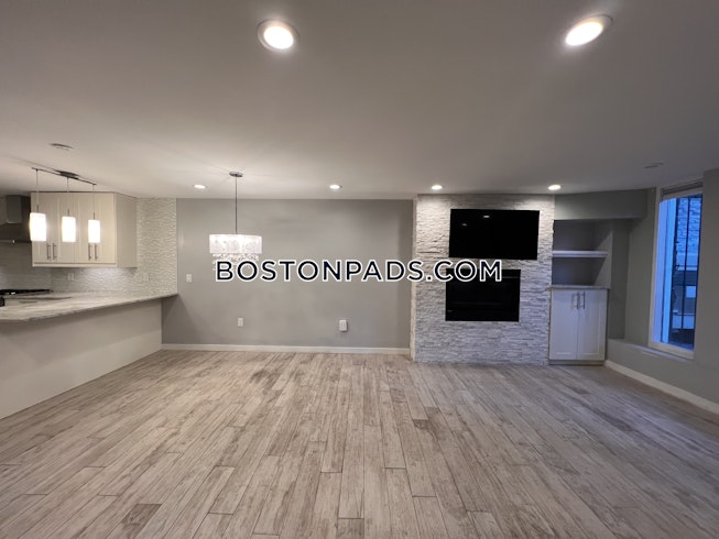 Boston - $7,300+ /mo
