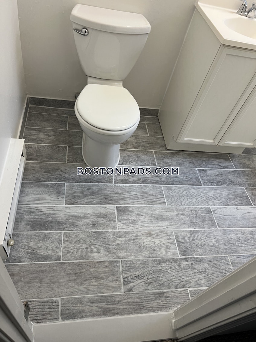 Boston - $2,600+ /month