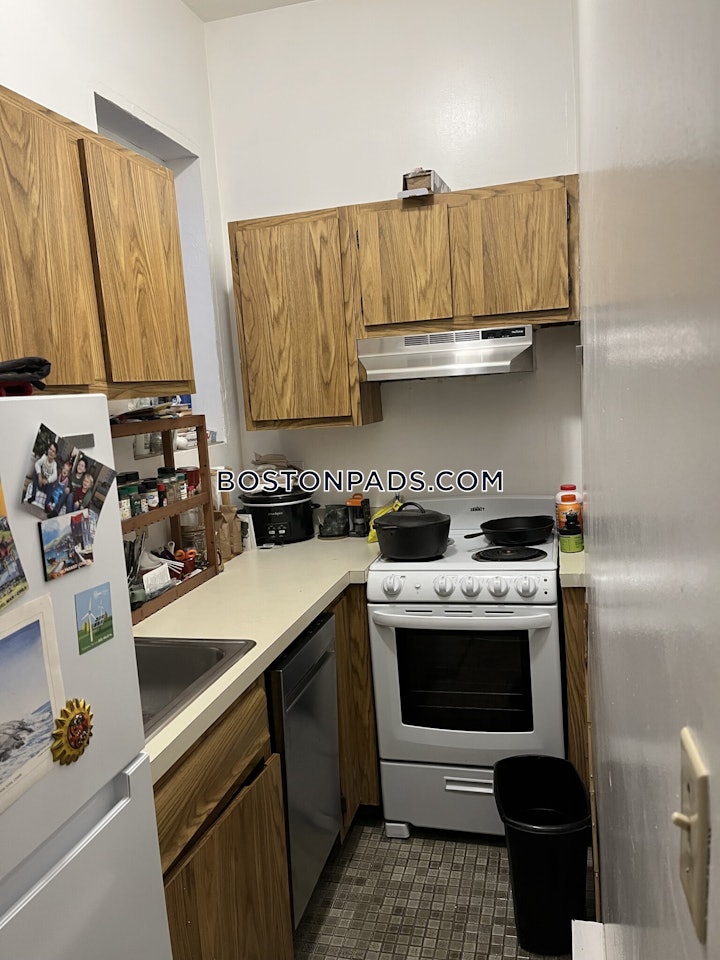 fenwaykenmore-apartment-for-rent-studio-1-bath-boston-2600-8029627 