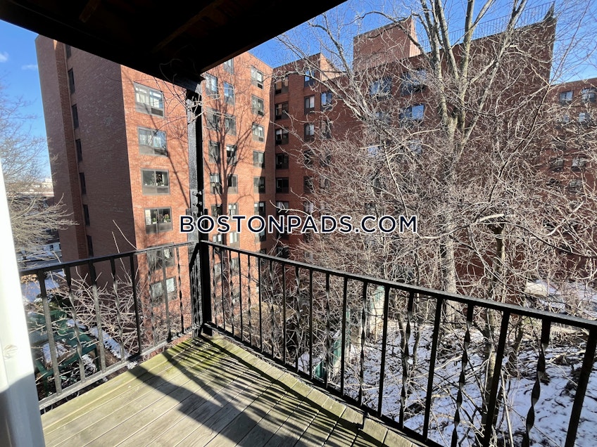 Boston - $2,675+ /month