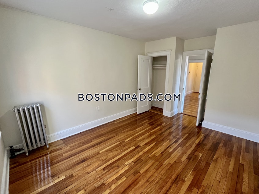Boston - $2,675+ /month