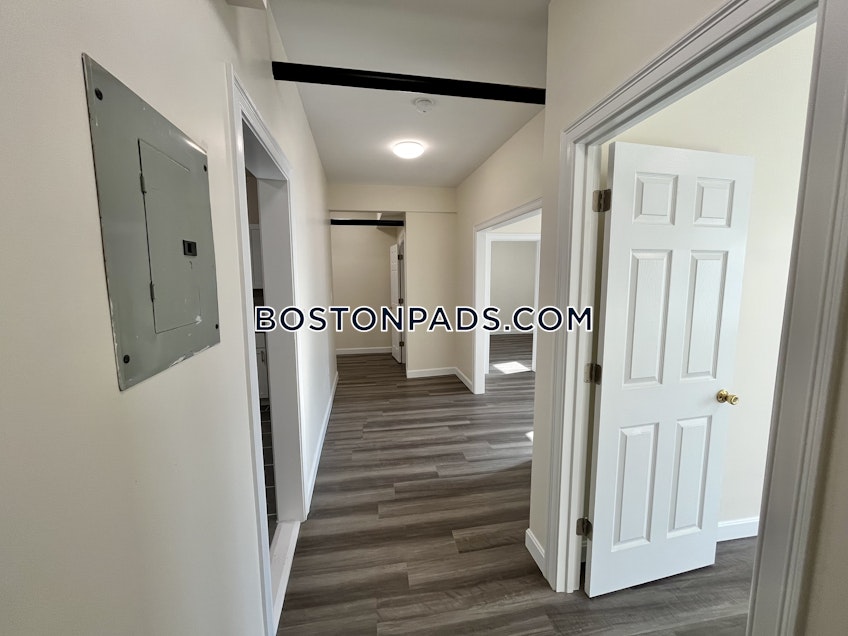Boston - $2,900+ /month