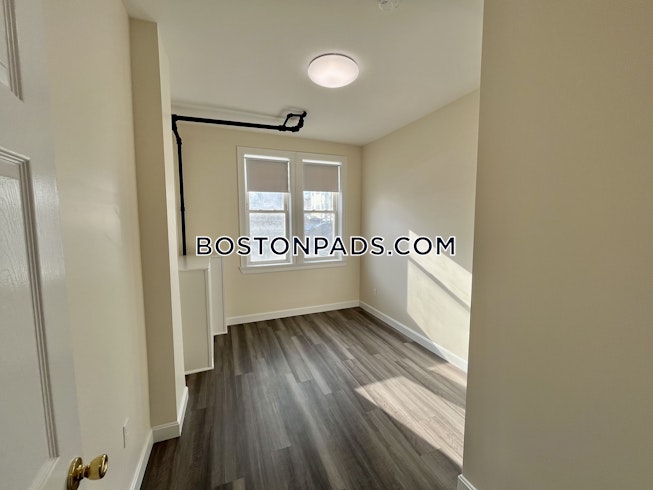 Boston - $2,900+ /mo