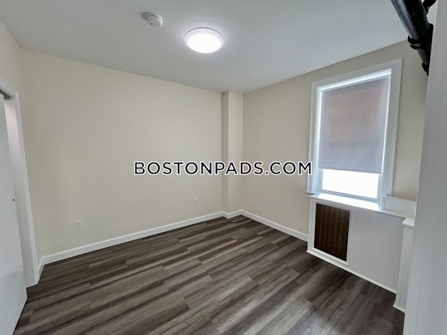 Boston - $2,900+ /mo