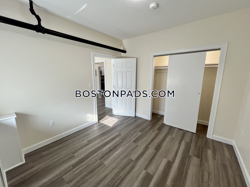 Boston - $2,900+ /month