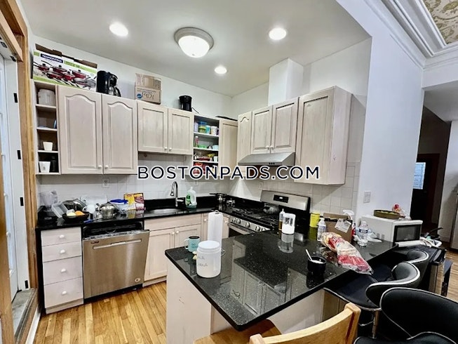 Boston - $5,650+ /mo