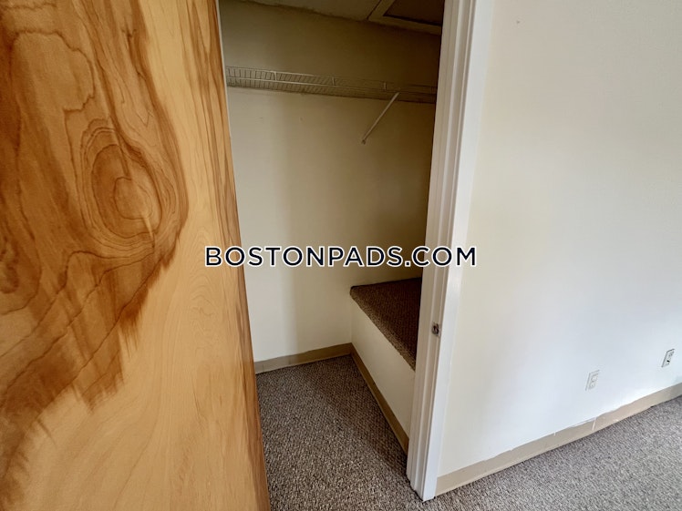 North Beacon St., Boston