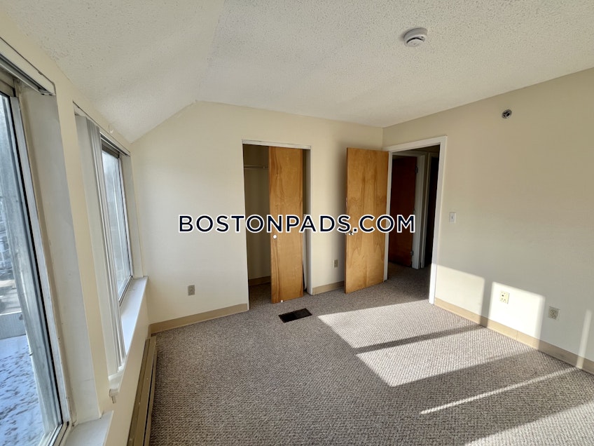 Boston - $3,100+ /month