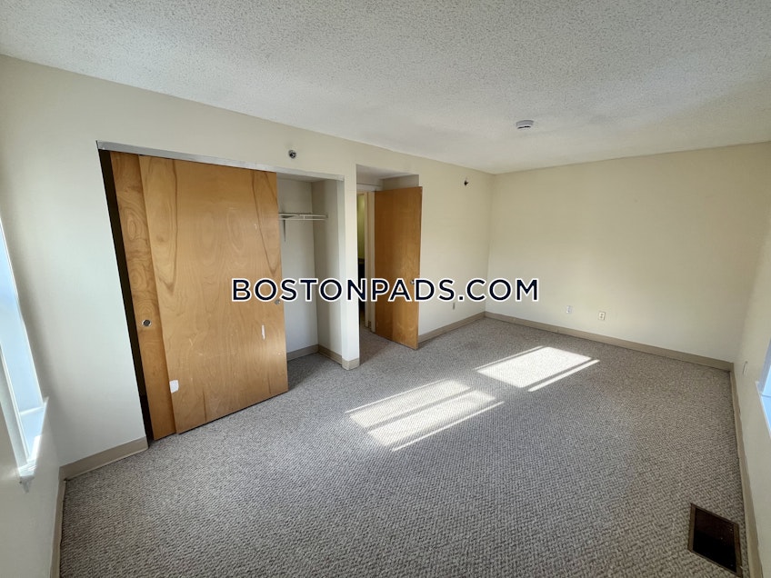 Boston - $3,100+ /month