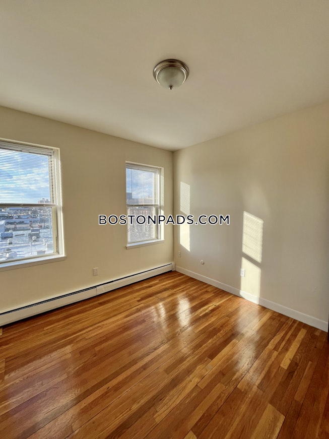 Boston - $2,200+ /mo