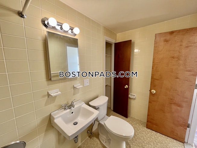 Boston - $2,200+ /mo