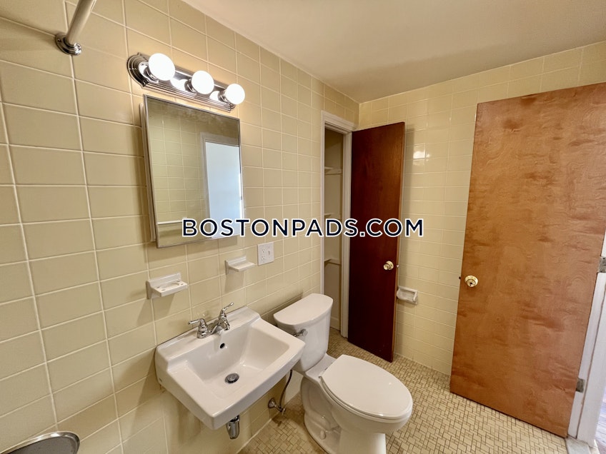 Boston - $2,200+ /month
