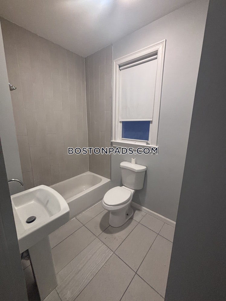 Townsend St., Boston