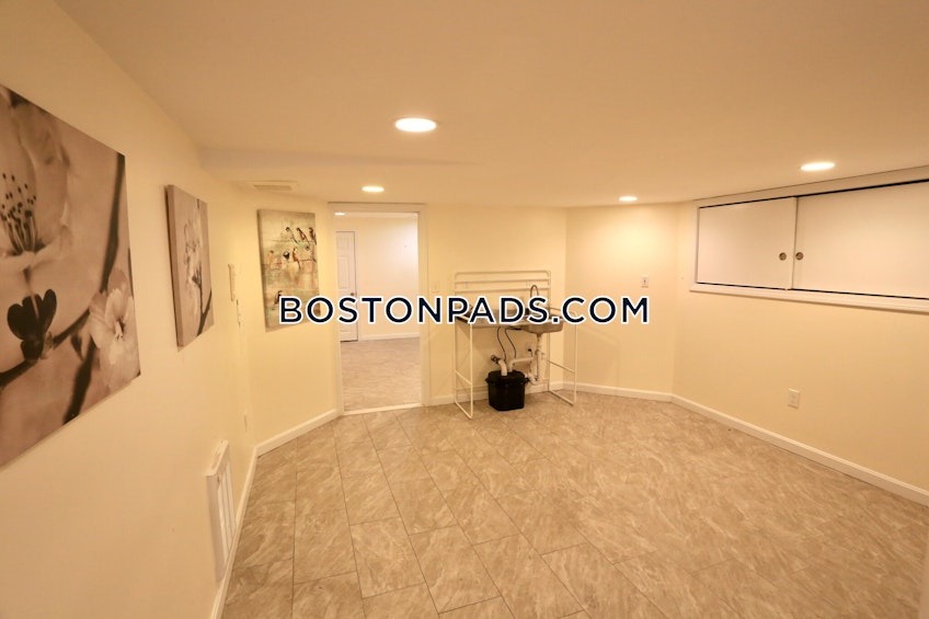 Medford - $3,500+ /month