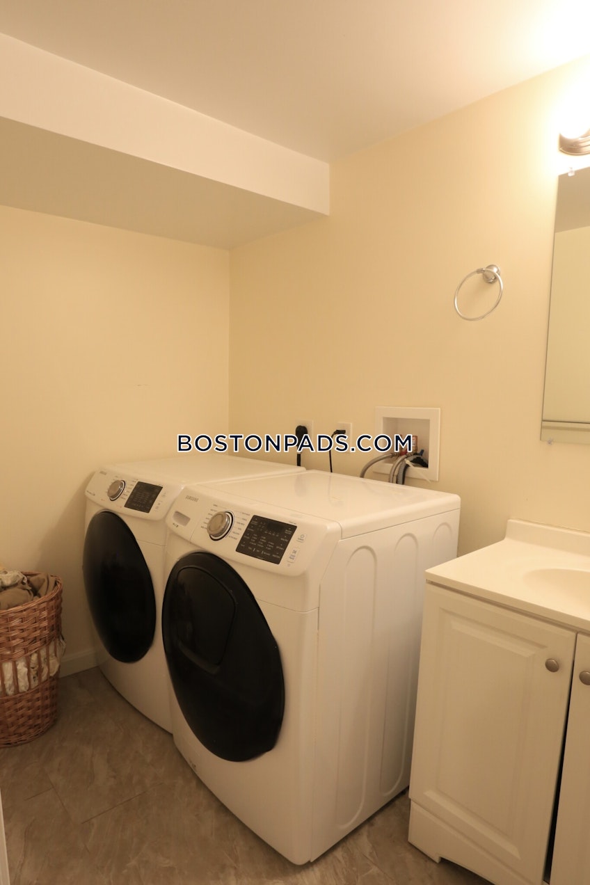 Medford - $3,500+ /month