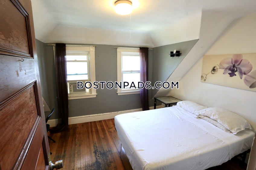 Medford - $2,700+ /month