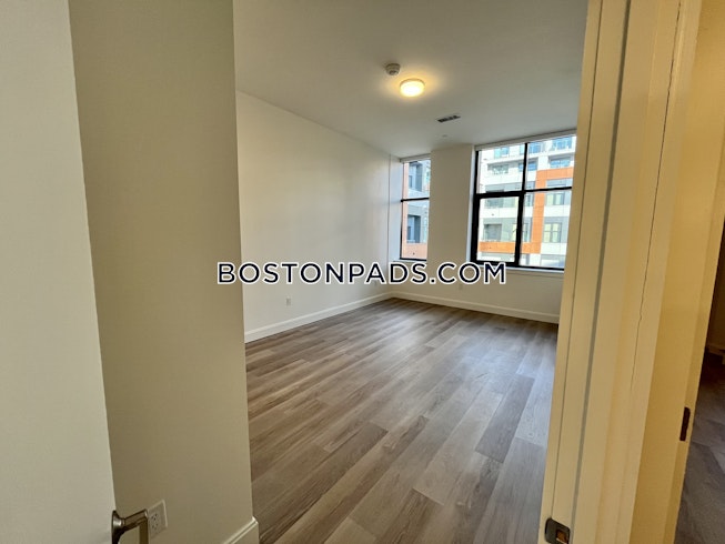 Boston - $3,550+ /mo