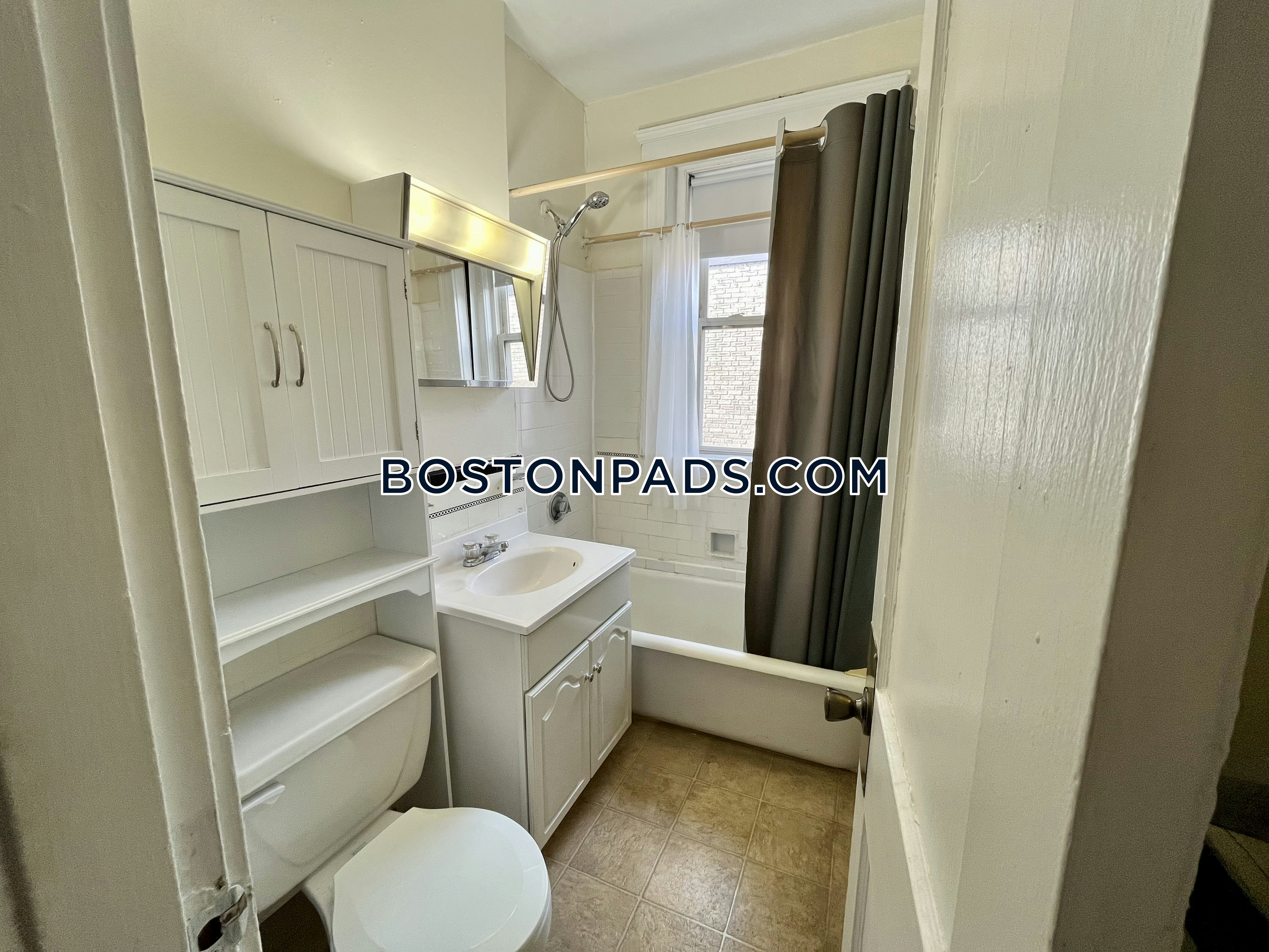 Boston - 1 Beds, 1 Baths