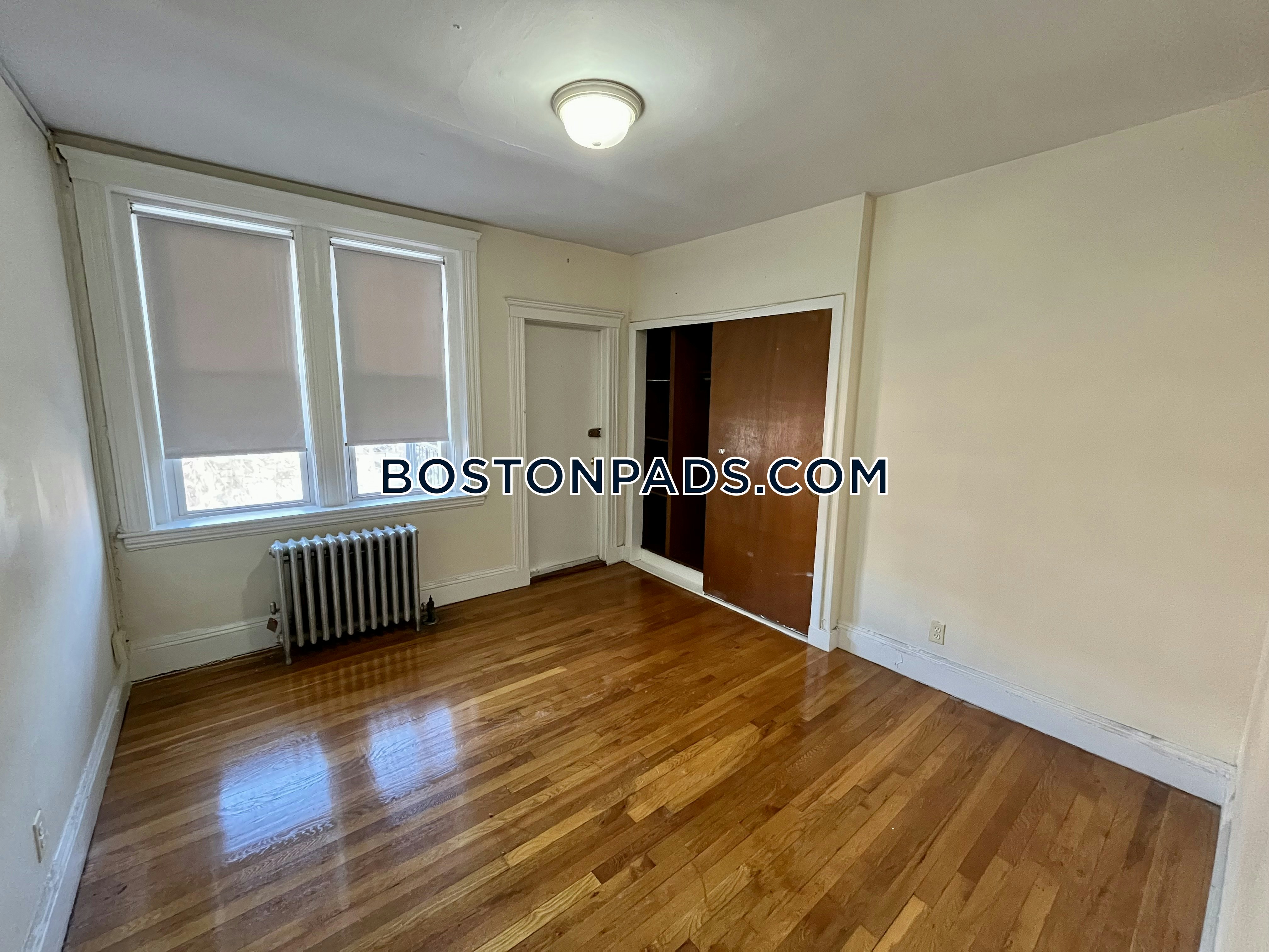 Boston - 1 Beds, 1 Baths