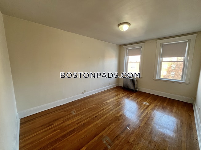 Boston - $2,500+ /mo