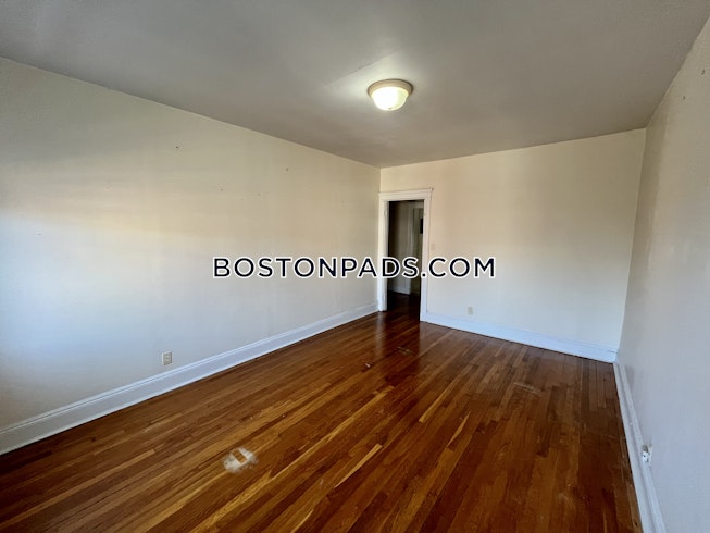 Boston - $2,500+ /mo
